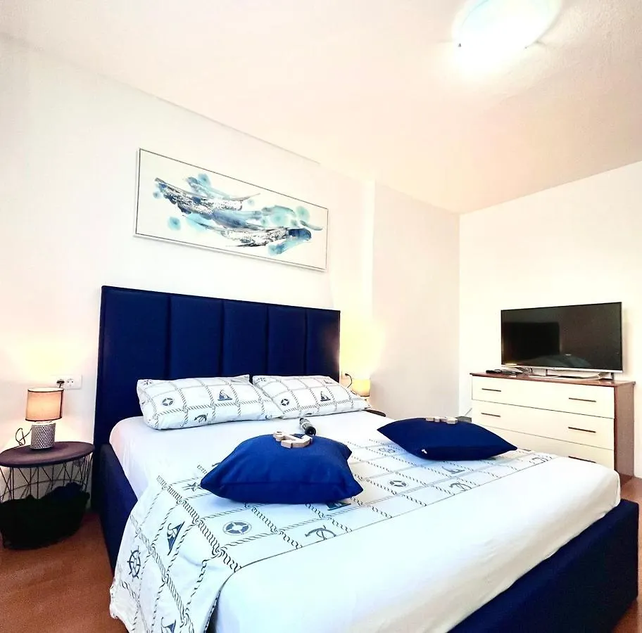 Luana Lux Apartment location